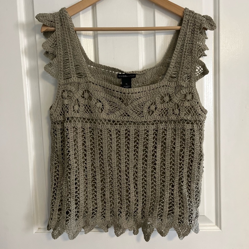 Design History Olive Crochet Cropped Tank Top